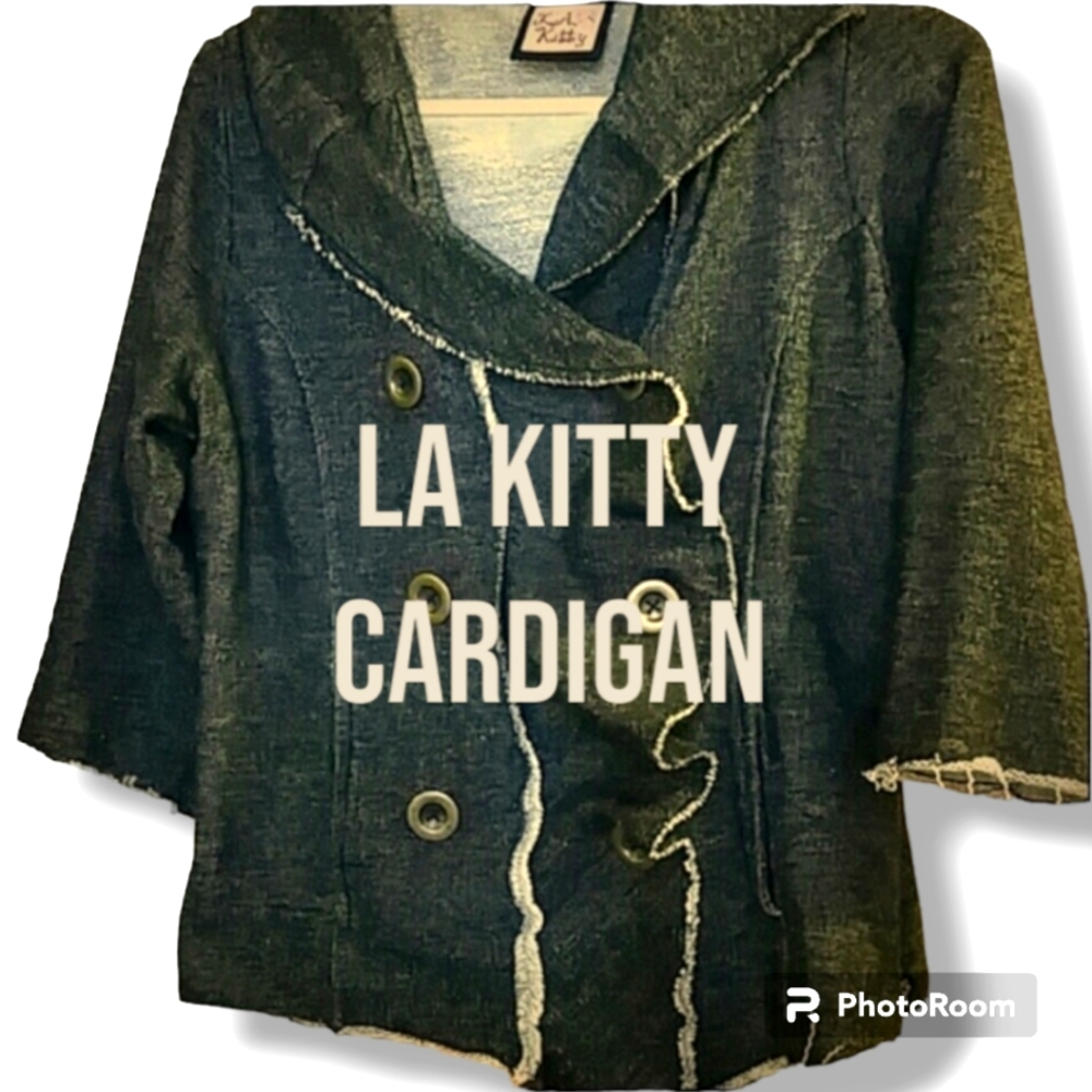 Cute denim looking jacket/Cardigan. Super stretchy & soft!